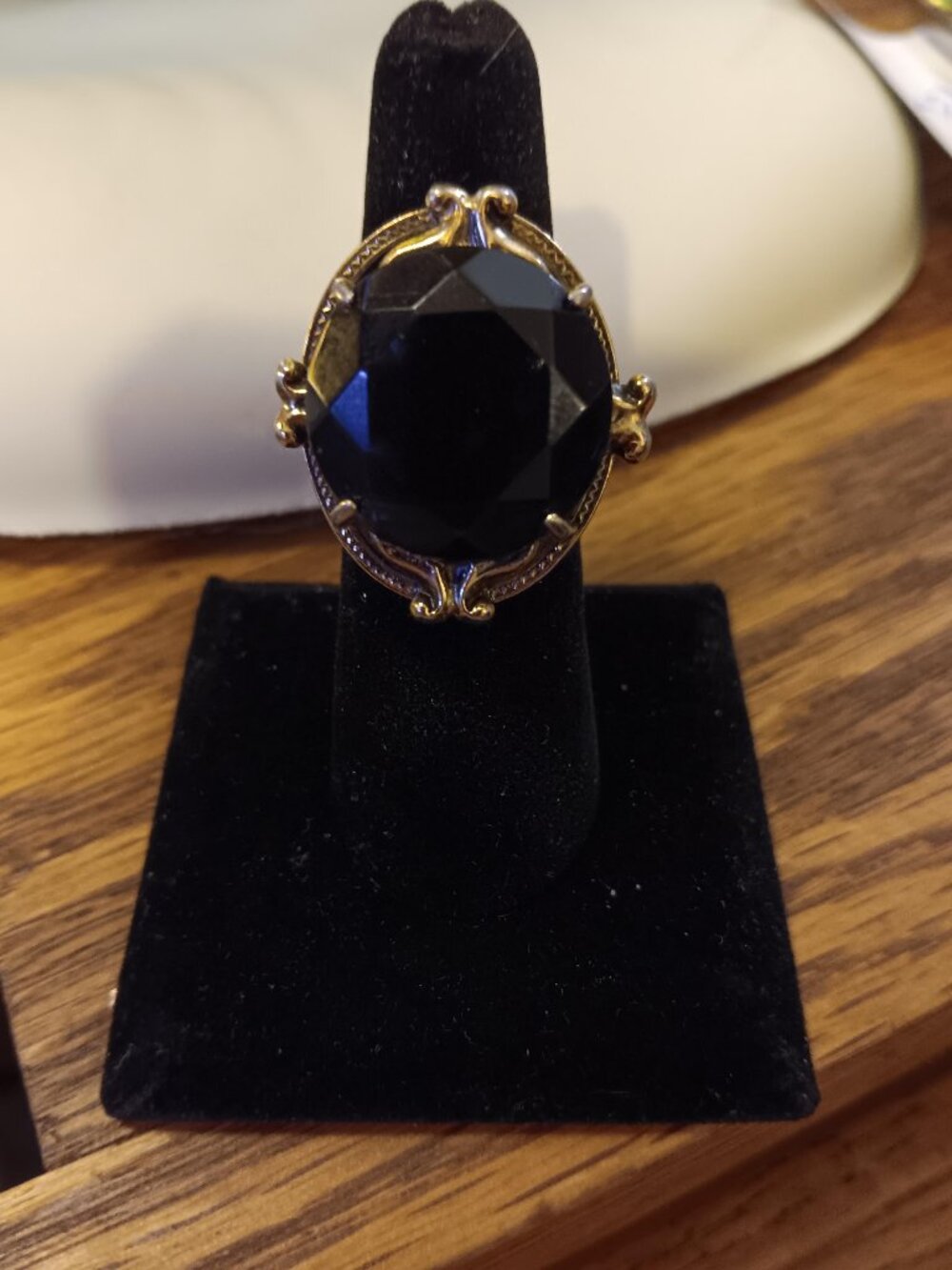Vintage Whiting & Davis Mesh Costume Ring Deep Blue Stone - Size 9? STUNNING!!